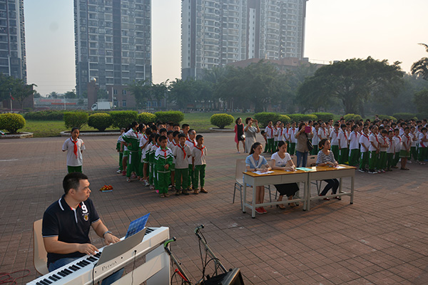 2015年五年级歌唱比赛